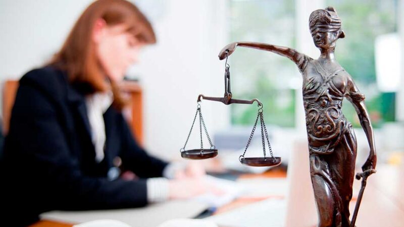 Дипломы на продажу. Диплом юриста