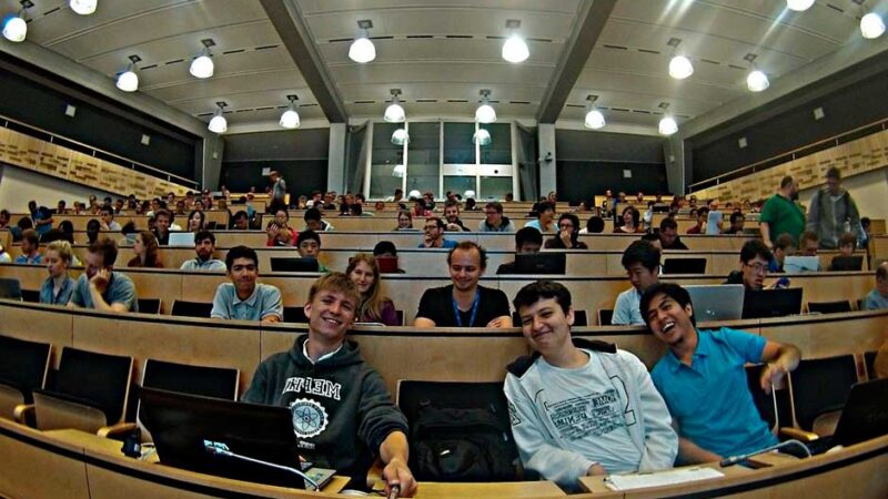 Дипломы на продажу. Приобрести диплом о неполном образовании